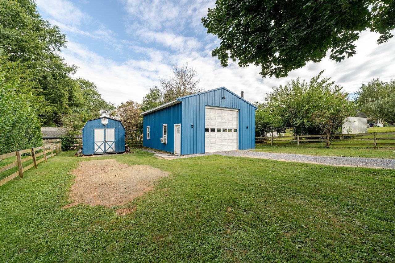 257 CENTER STREET RD, TIMBERVILLE, Virginia 22853, 4 Bedrooms Bedrooms, ,1 BathroomBathrooms,Residential,257 CENTER STREET RD,668249 MLS # 668249 257 CENTER STREET RD, TIMBERVILLE, Virginia 22853, 4 Bedrooms Bedrooms, ,1 BathroomBathrooms,Residential,257 CENTER STREET RD,668249 MLS # 668249