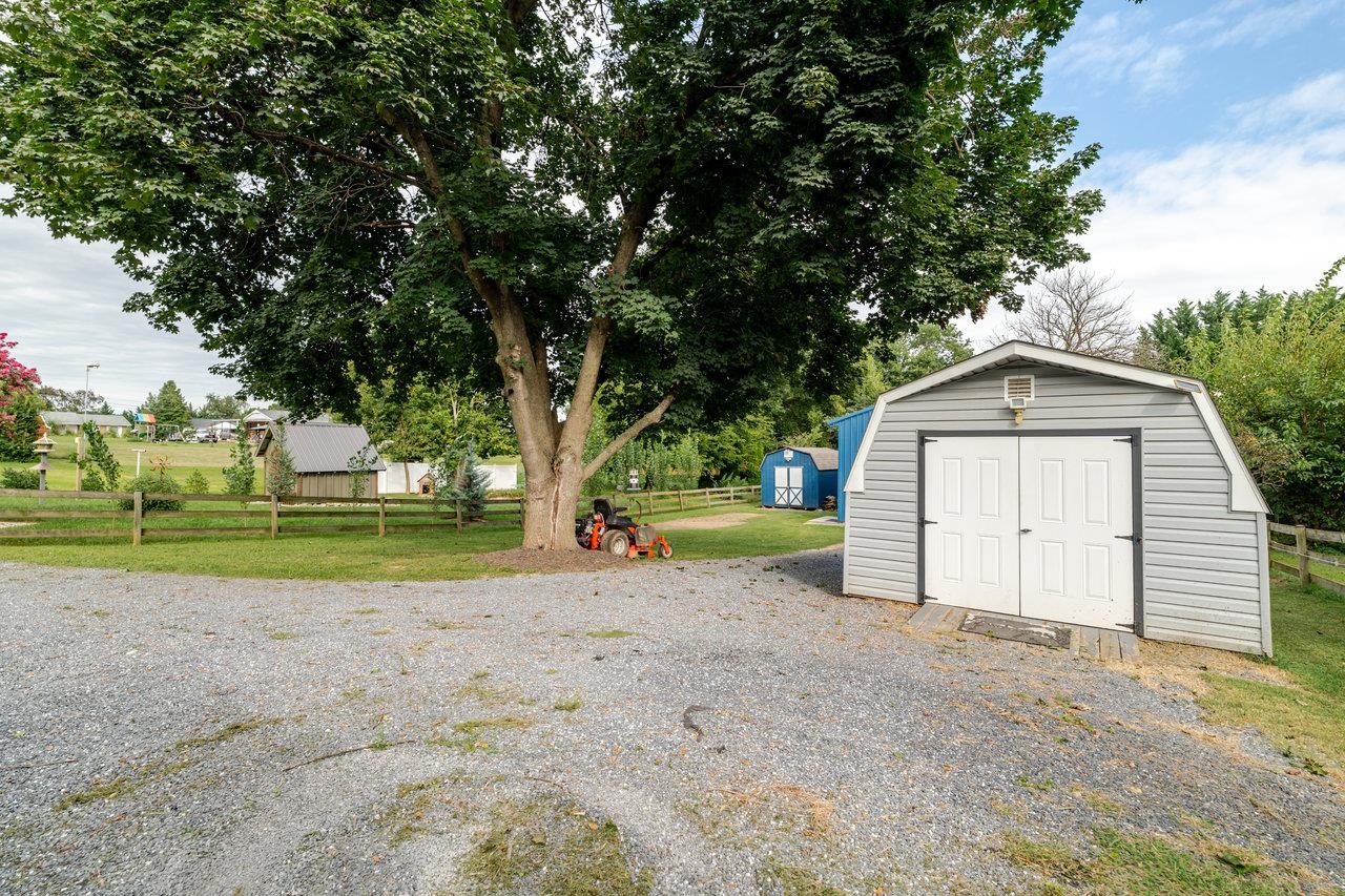 257 CENTER STREET RD, TIMBERVILLE, Virginia 22853, 4 Bedrooms Bedrooms, ,1 BathroomBathrooms,Residential,257 CENTER STREET RD,668249 MLS # 668249 257 CENTER STREET RD, TIMBERVILLE, Virginia 22853, 4 Bedrooms Bedrooms, ,1 BathroomBathrooms,Residential,257 CENTER STREET RD,668249 MLS # 668249