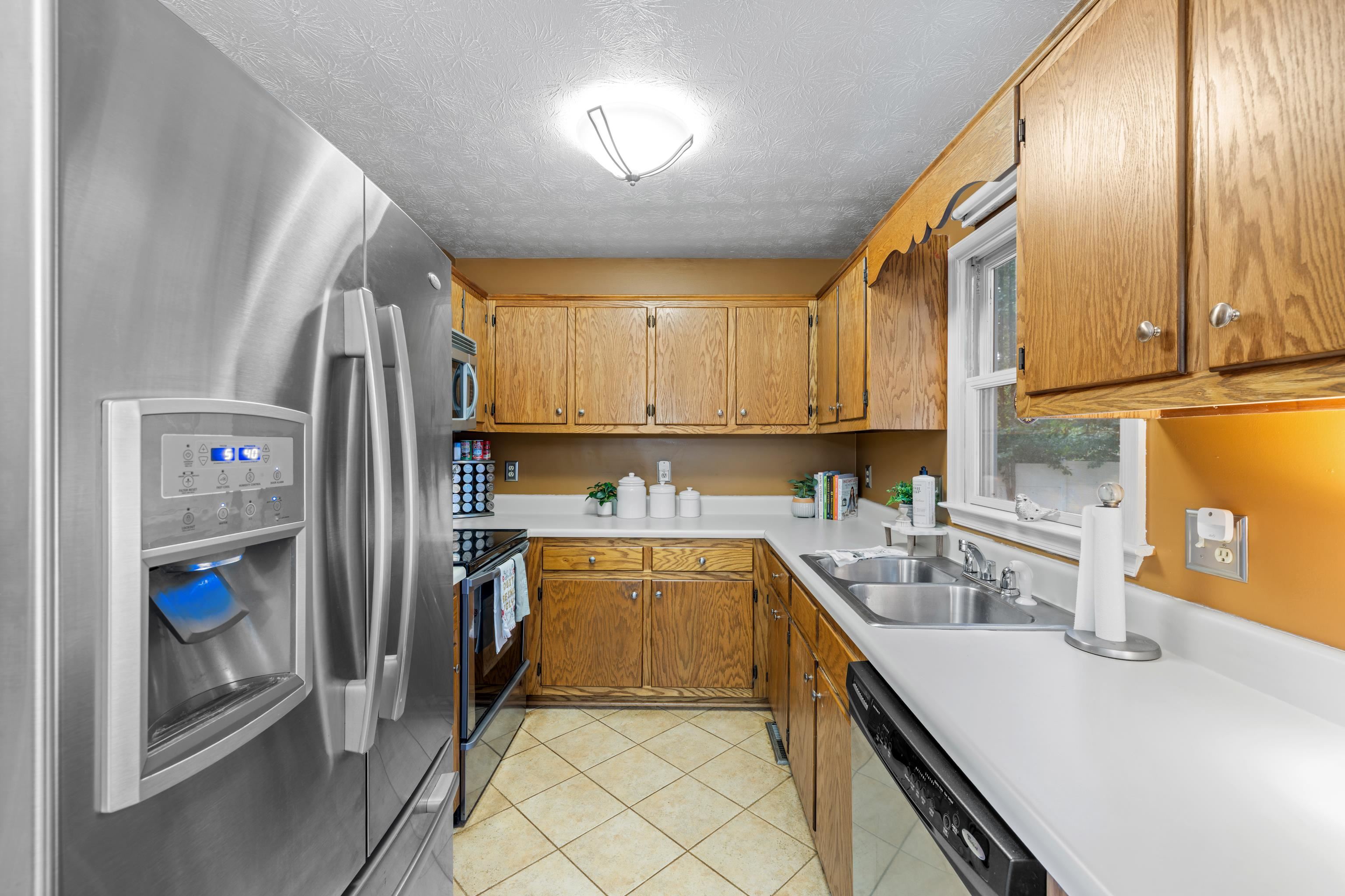922 PATTON FARM RD, STUARTS DRAFT, Virginia 24477, 3 Bedrooms Bedrooms, ,2 BathroomsBathrooms,Residential,922 PATTON FARM RD,668250 MLS # 668250