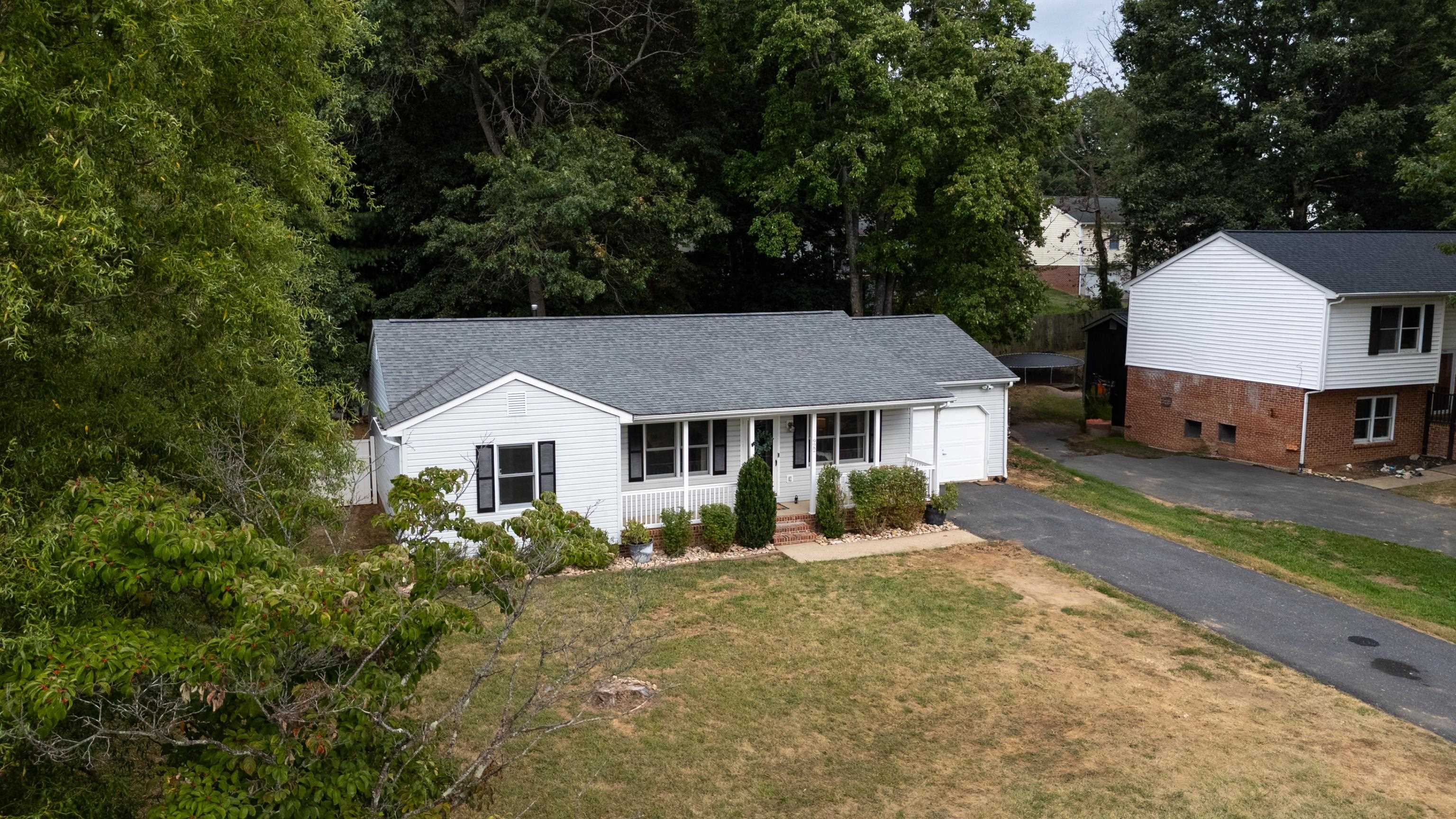 922 PATTON FARM RD, STUARTS DRAFT, Virginia 24477, 3 Bedrooms Bedrooms, ,2 BathroomsBathrooms,Residential,922 PATTON FARM RD,668250 MLS # 668250