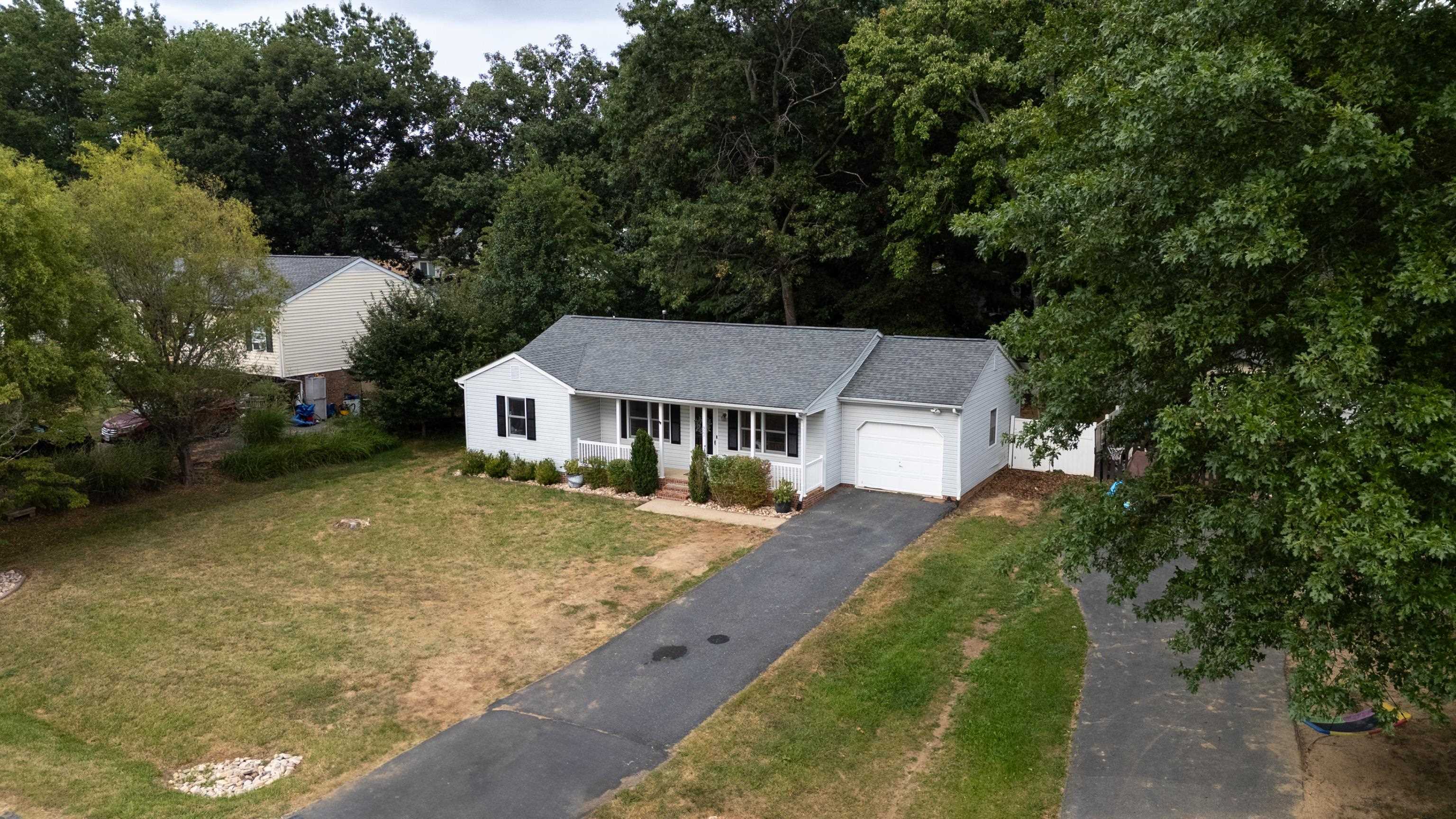 922 PATTON FARM RD, STUARTS DRAFT, Virginia 24477, 3 Bedrooms Bedrooms, ,2 BathroomsBathrooms,Residential,922 PATTON FARM RD,668250 MLS # 668250