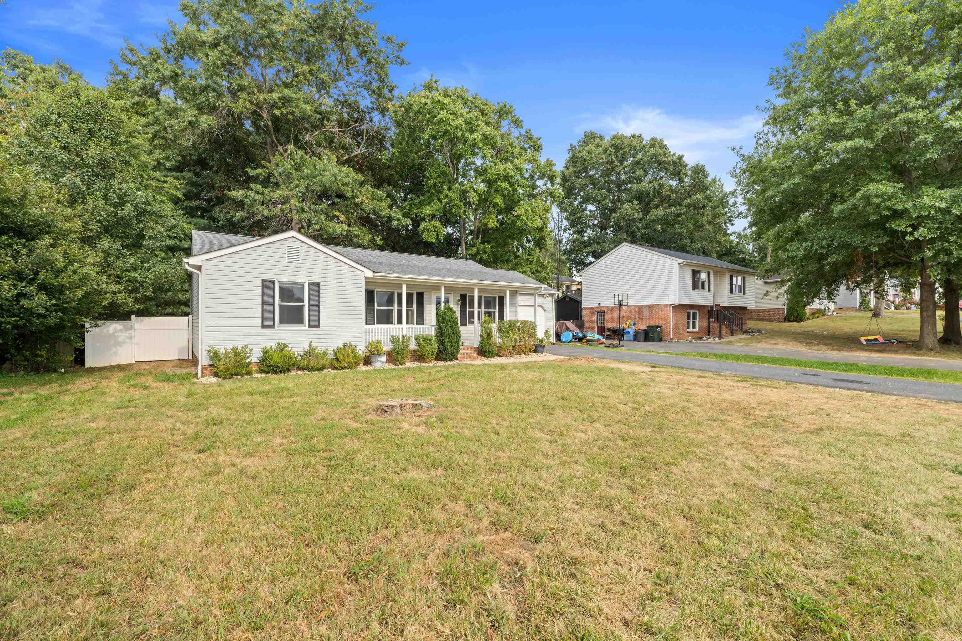 922 PATTON FARM RD, STUARTS DRAFT, Virginia 24477, 3 Bedrooms Bedrooms, ,2 BathroomsBathrooms,Residential,922 PATTON FARM RD,668250 MLS # 668250