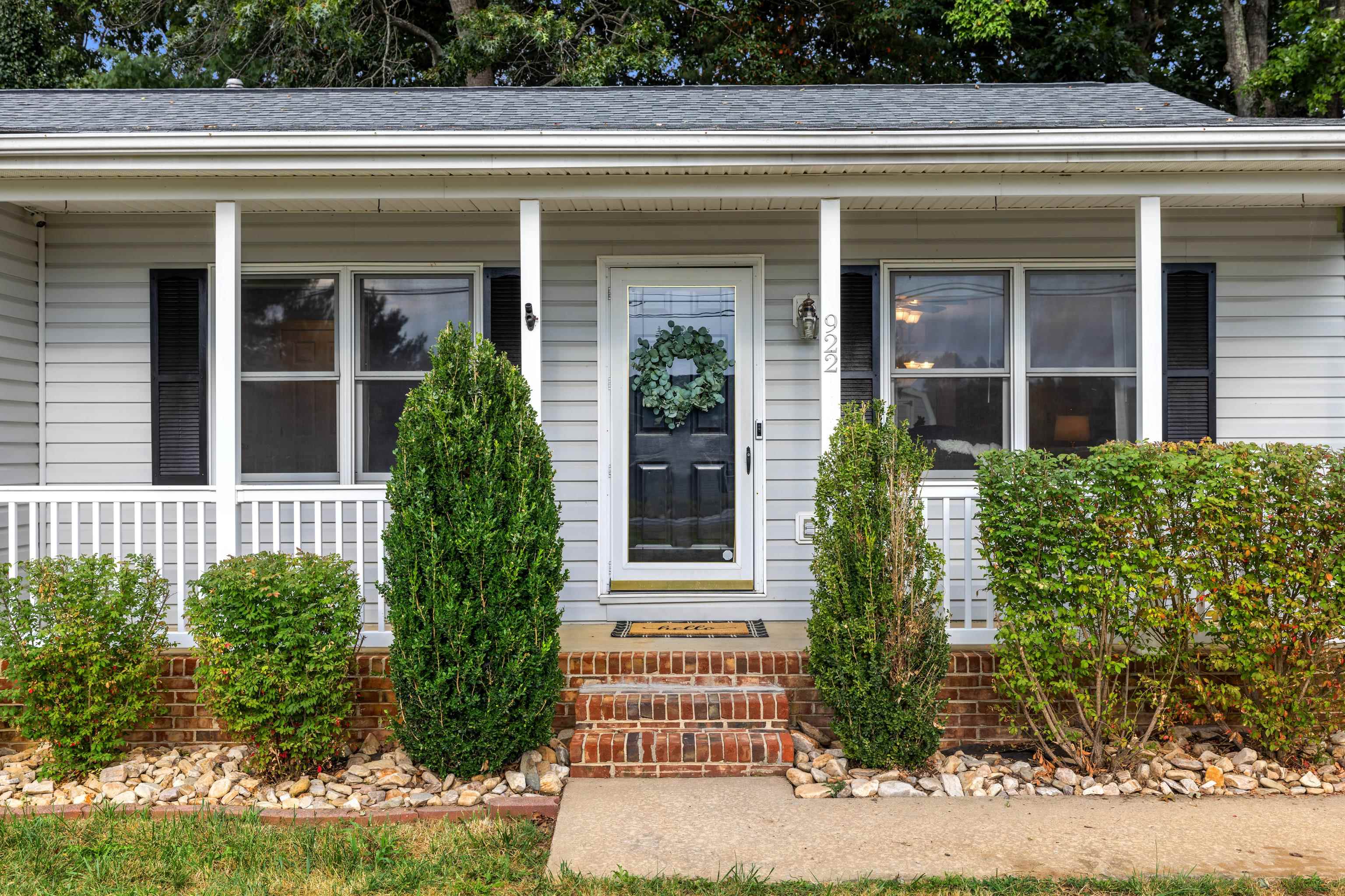922 PATTON FARM RD, STUARTS DRAFT, Virginia 24477, 3 Bedrooms Bedrooms, ,2 BathroomsBathrooms,Residential,922 PATTON FARM RD,668250 MLS # 668250