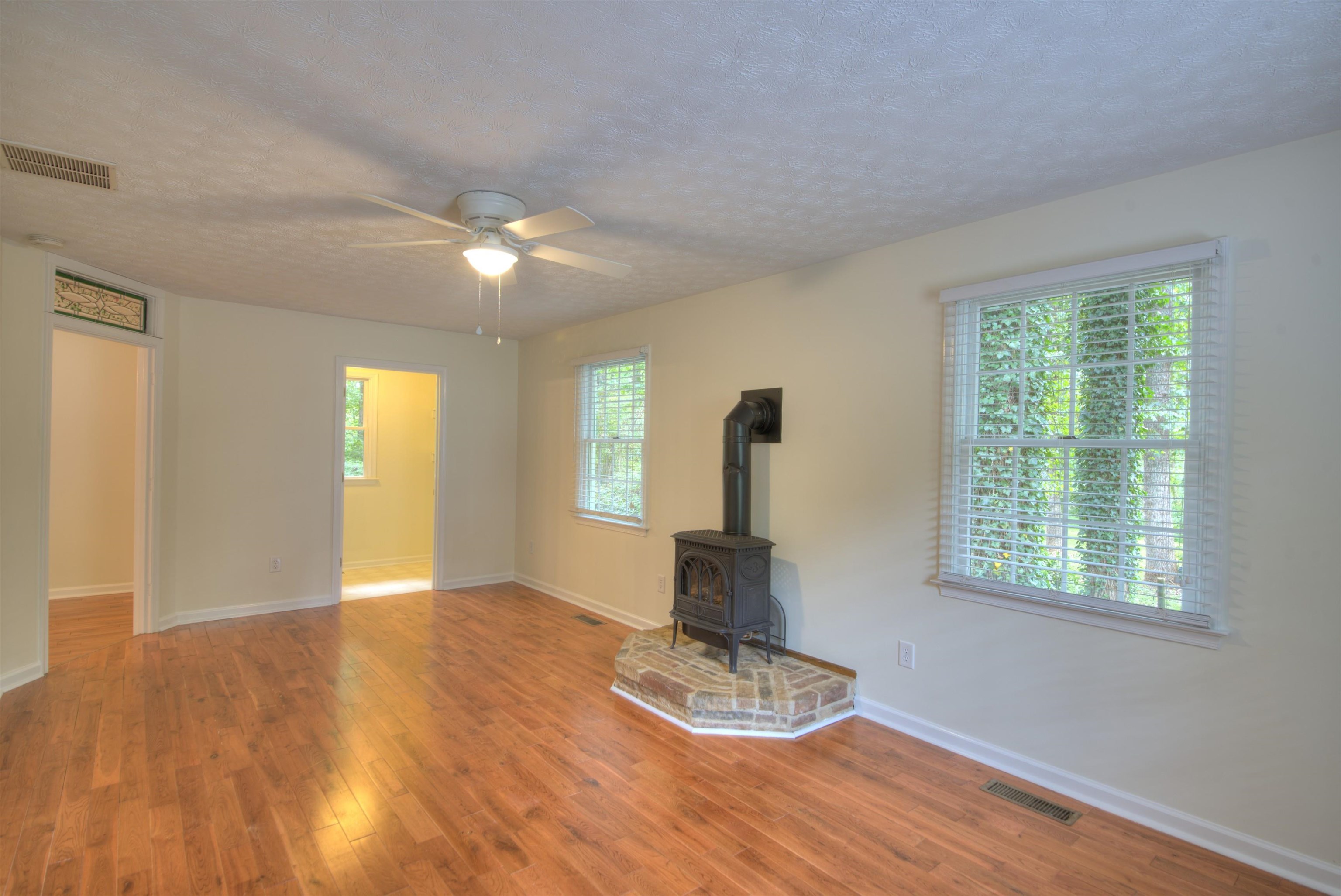 5547 BROOKWOOD RD, CROZET, Virginia 22932, 4 Bedrooms Bedrooms, ,1 BathroomBathrooms,Residential,5547 BROOKWOOD RD,668251 MLS # 668251