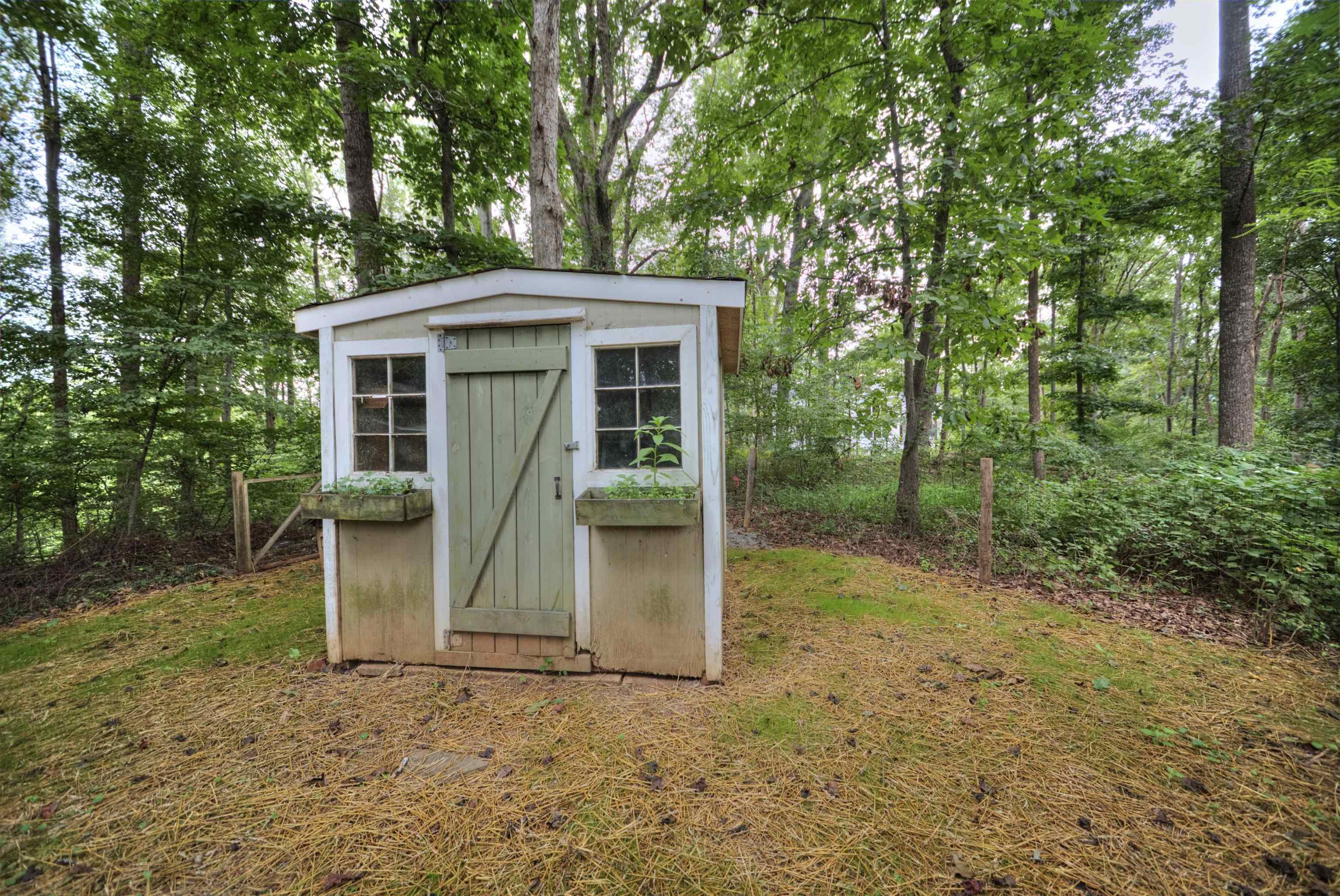 5547 BROOKWOOD RD, CROZET, Virginia 22932, 4 Bedrooms Bedrooms, ,1 BathroomBathrooms,Residential,5547 BROOKWOOD RD,668251 MLS # 668251