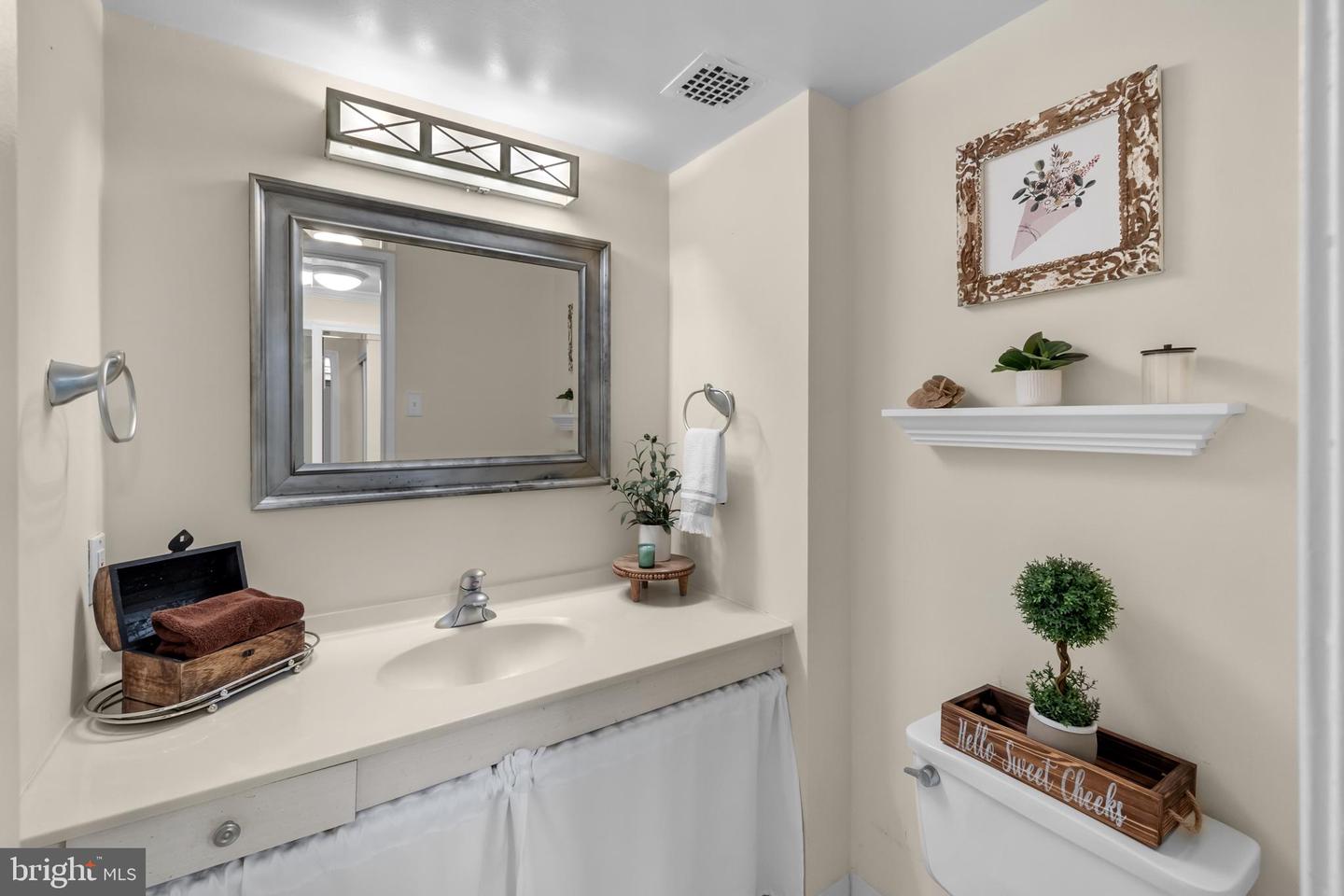 203 YOAKUM PKWY #1406, ALEXANDRIA, Virginia 22304, 2 Bedrooms Bedrooms, ,1 BathroomBathrooms,Residential,For sale,203 YOAKUM PKWY #1406,VAAX2047938 MLS # VAAX2047938