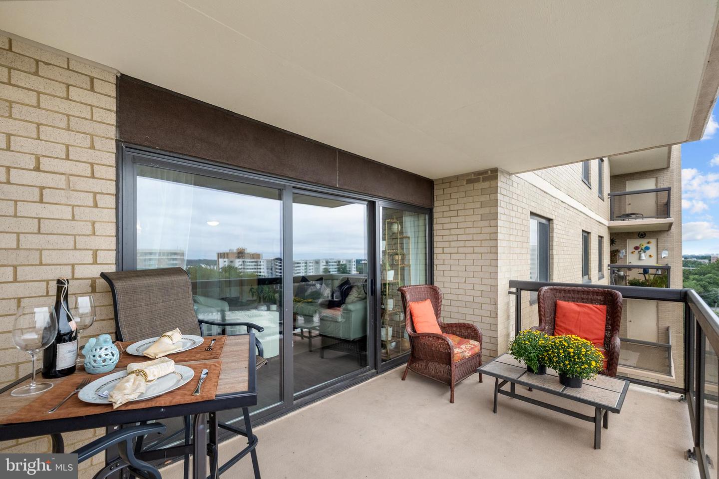 203 YOAKUM PKWY #1406, ALEXANDRIA, Virginia 22304, 2 Bedrooms Bedrooms, ,1 BathroomBathrooms,Residential,For sale,203 YOAKUM PKWY #1406,VAAX2047938 MLS # VAAX2047938