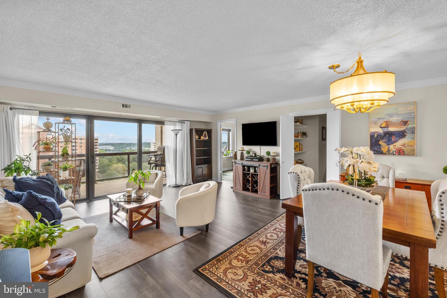 203 YOAKUM PKWY #1406, ALEXANDRIA, Virginia 22304, 2 Bedrooms Bedrooms, ,1 BathroomBathrooms,Residential,For sale,203 YOAKUM PKWY #1406,VAAX2047938 MLS # VAAX2047938