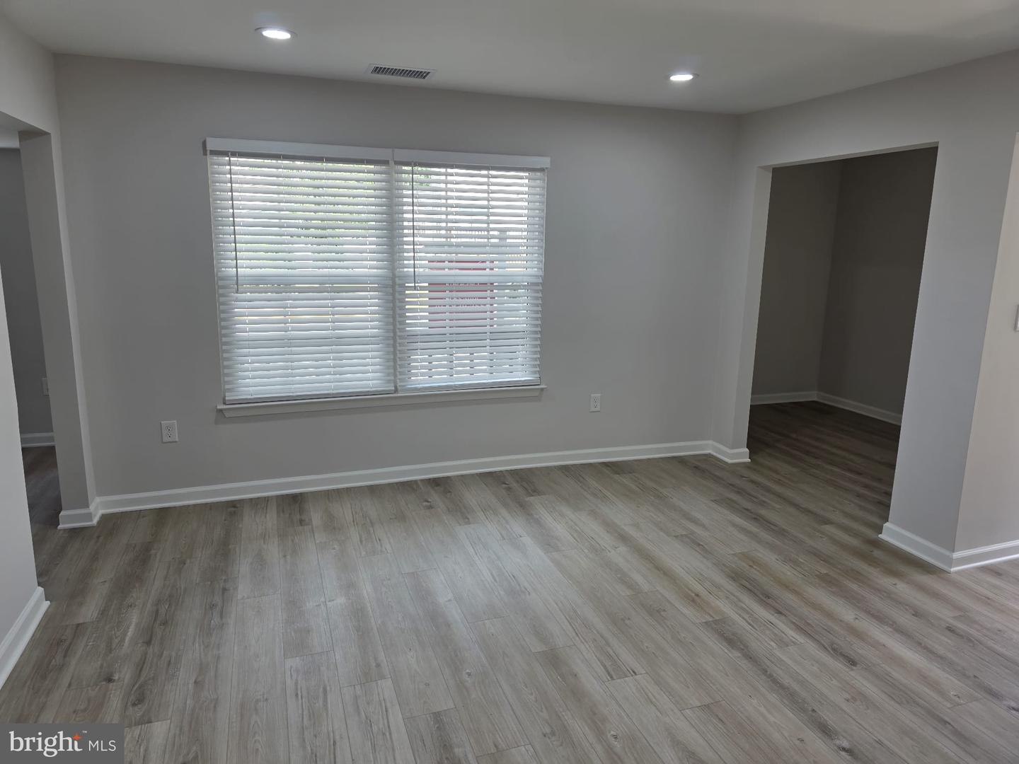 317 MOSEBY CT #D, MANASSAS PARK, Virginia 20111, 2 Bedrooms Bedrooms, ,2 BathroomsBathrooms,Residential,For sale,317 MOSEBY CT #D,VAMP2003190 MLS # VAMP2003190