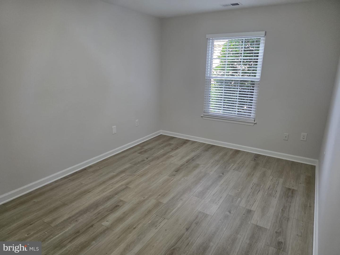 317 MOSEBY CT #D, MANASSAS PARK, Virginia 20111, 2 Bedrooms Bedrooms, ,2 BathroomsBathrooms,Residential,For sale,317 MOSEBY CT #D,VAMP2003190 MLS # VAMP2003190