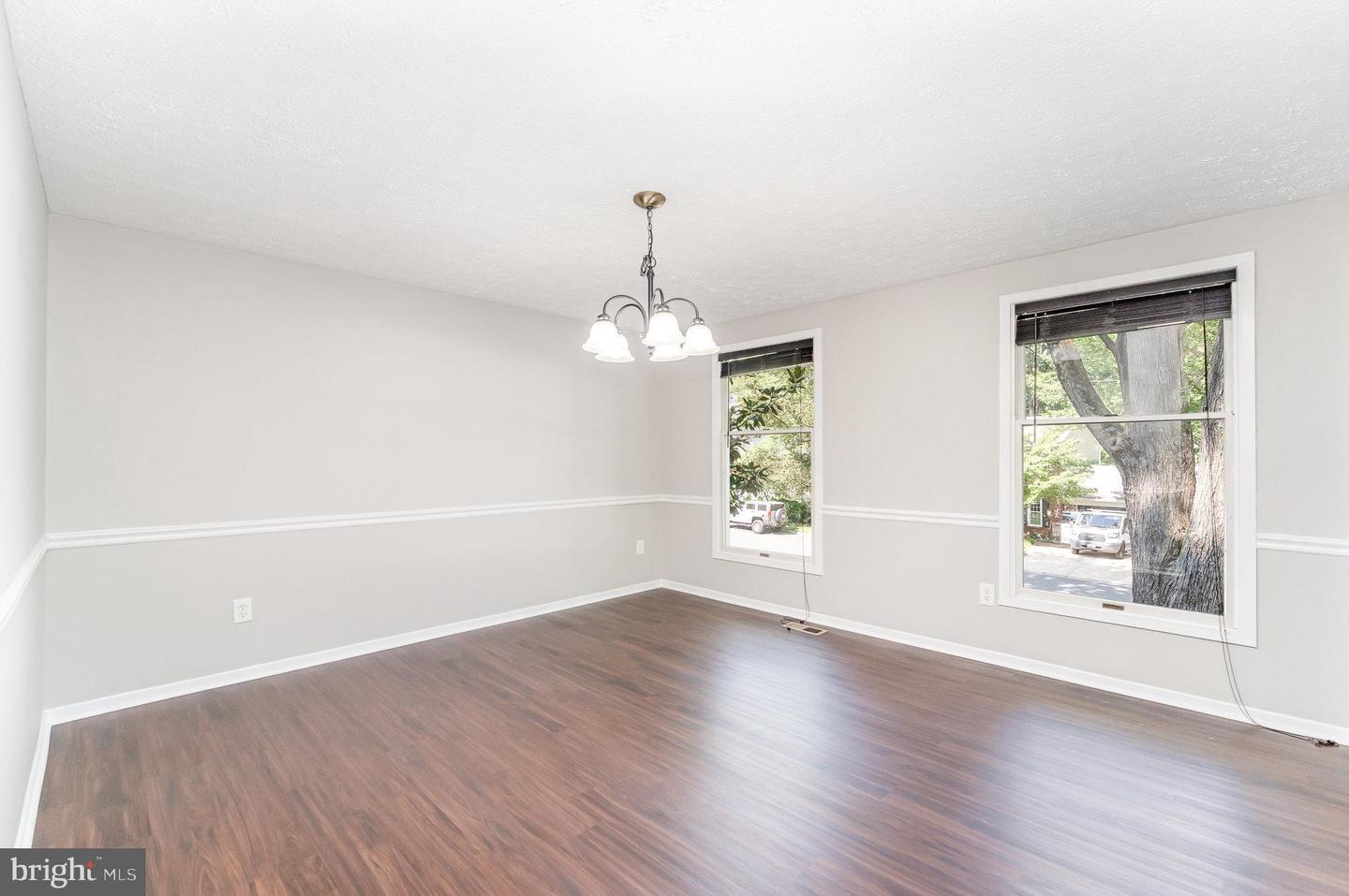 15431 SILVAN GLEN DR, DUMFRIES, Virginia 22025, 4 Bedrooms Bedrooms, ,2 BathroomsBathrooms,Residential,For sale,15431 SILVAN GLEN DR,VAPW2100276 MLS # VAPW2100276