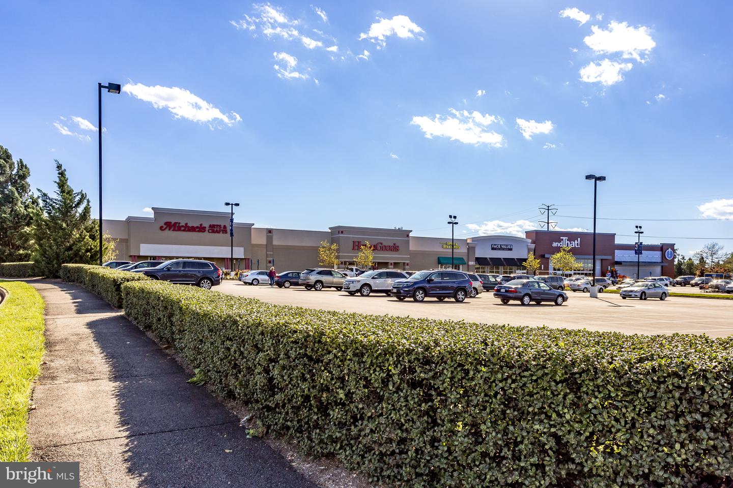 4602 SUPERIOR SQ, FAIRFAX, Virginia 22033, 2 Bedrooms Bedrooms, ,2 BathroomsBathrooms,Residential,For sale,4602 SUPERIOR SQ,VAFX2259132 MLS # VAFX2259132