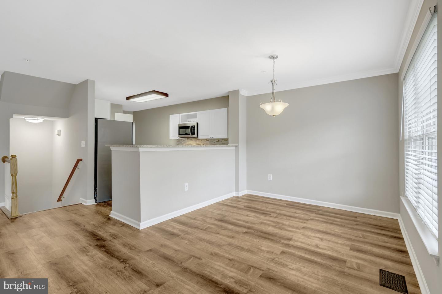 4602 SUPERIOR SQ, FAIRFAX, Virginia 22033, 2 Bedrooms Bedrooms, ,2 BathroomsBathrooms,Residential,For sale,4602 SUPERIOR SQ,VAFX2259132 MLS # VAFX2259132