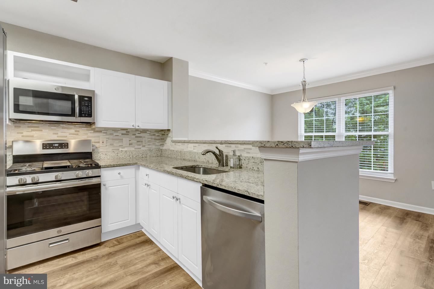 4602 SUPERIOR SQ, FAIRFAX, Virginia 22033, 2 Bedrooms Bedrooms, ,2 BathroomsBathrooms,Residential,For sale,4602 SUPERIOR SQ,VAFX2259132 MLS # VAFX2259132