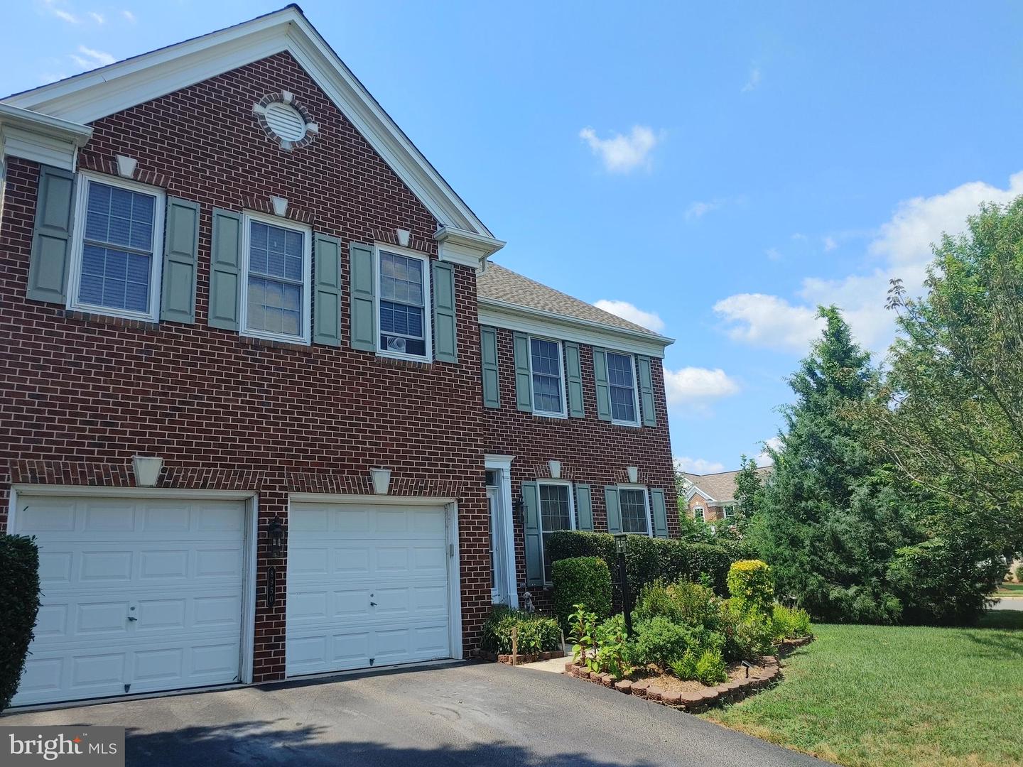8950 BIRCH BAY CIR, LORTON, Virginia 22079, 4 Bedrooms Bedrooms, ,2 BathroomsBathrooms,Residential,For sale,8950 BIRCH BAY CIR,VAFX2259556 MLS # VAFX2259556