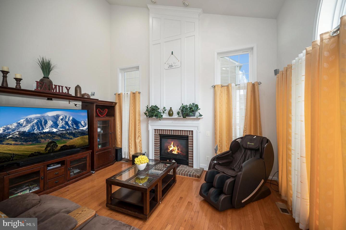 8950 BIRCH BAY CIR, LORTON, Virginia 22079, 4 Bedrooms Bedrooms, ,2 BathroomsBathrooms,Residential,For sale,8950 BIRCH BAY CIR,VAFX2259556 MLS # VAFX2259556