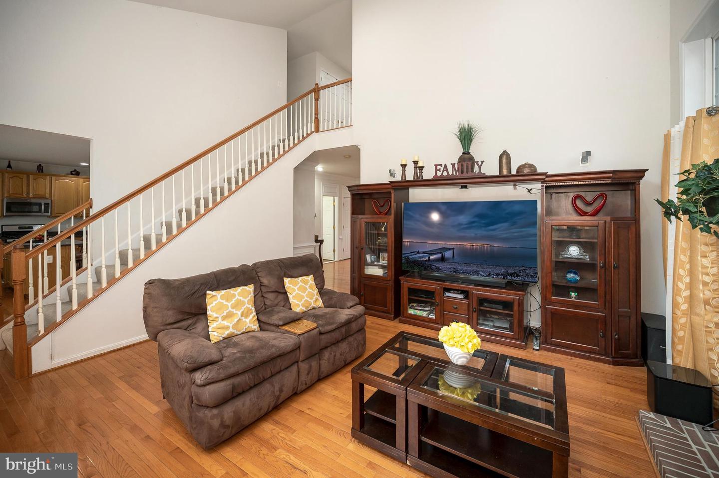 8950 BIRCH BAY CIR, LORTON, Virginia 22079, 4 Bedrooms Bedrooms, ,2 BathroomsBathrooms,Residential,For sale,8950 BIRCH BAY CIR,VAFX2259556 MLS # VAFX2259556