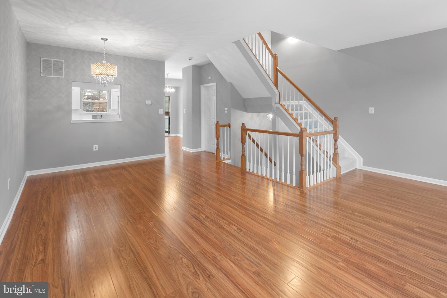 2447 CLOVER FIELD CIR, HERNDON, Virginia 20171, 3 Bedrooms Bedrooms, ,2 BathroomsBathrooms,Residential,For sale,2447 CLOVER FIELD CIR,VAFX2260166 MLS # VAFX2260166