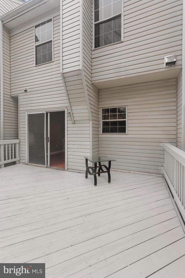 2447 CLOVER FIELD CIR, HERNDON, Virginia 20171, 3 Bedrooms Bedrooms, ,2 BathroomsBathrooms,Residential,For sale,2447 CLOVER FIELD CIR,VAFX2260166 MLS # VAFX2260166