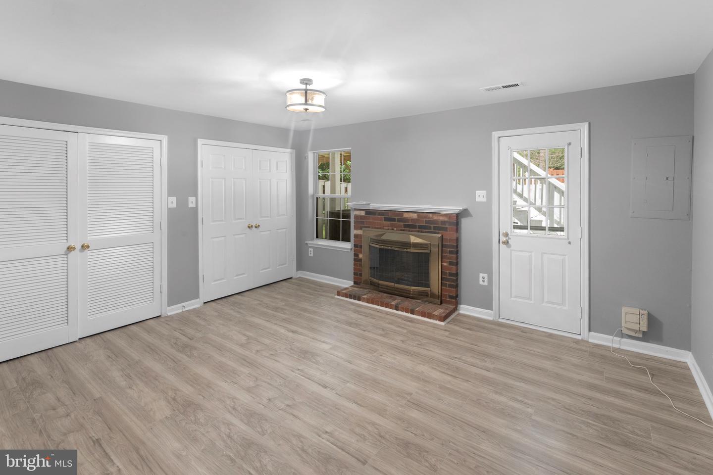 2447 CLOVER FIELD CIR, HERNDON, Virginia 20171, 3 Bedrooms Bedrooms, ,2 BathroomsBathrooms,Residential,For sale,2447 CLOVER FIELD CIR,VAFX2260166 MLS # VAFX2260166