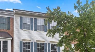 2447 CLOVER FIELD CIR, HERNDON, Virginia 20171, 3 Bedrooms Bedrooms, ,2 BathroomsBathrooms,Residential,For sale,2447 CLOVER FIELD CIR,VAFX2260166 MLS # VAFX2260166