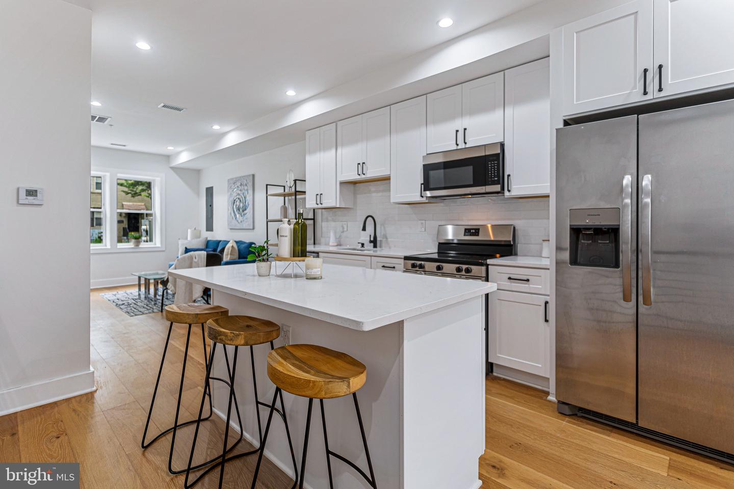 1107 QUEEN ST NE #2, WASHINGTON, District Of Columbia 20002, 2 Bedrooms Bedrooms, ,2 BathroomsBathrooms,Residential,For sale,1107 QUEEN ST NE #2,DCDC2214378 MLS # DCDC2214378