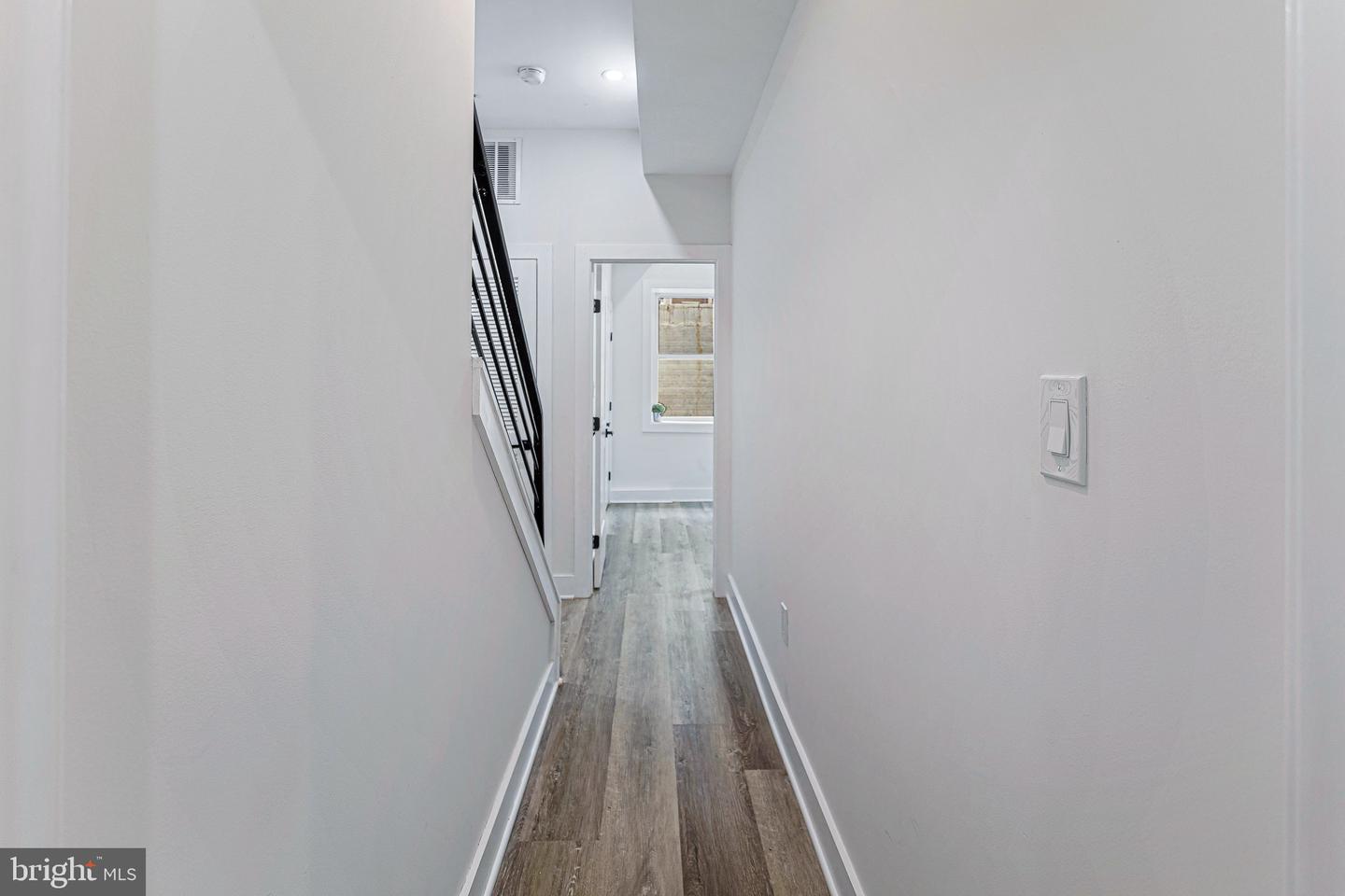 1107 QUEEN ST NE #2, WASHINGTON, District Of Columbia 20002, 2 Bedrooms Bedrooms, ,2 BathroomsBathrooms,Residential,For sale,1107 QUEEN ST NE #2,DCDC2214378 MLS # DCDC2214378