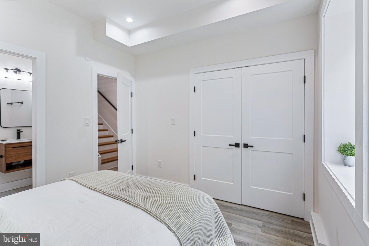 1107 QUEEN ST NE #2, WASHINGTON, District Of Columbia 20002, 2 Bedrooms Bedrooms, ,2 BathroomsBathrooms,Residential,For sale,1107 QUEEN ST NE #2,DCDC2214378 MLS # DCDC2214378