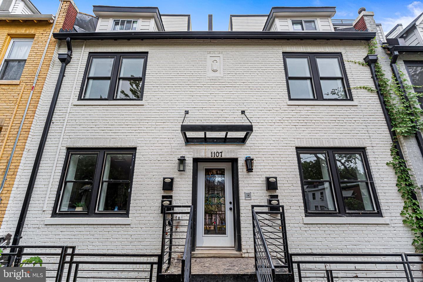 1107 QUEEN ST NE #2, WASHINGTON, District Of Columbia 20002, 2 Bedrooms Bedrooms, ,2 BathroomsBathrooms,Residential,For sale,1107 QUEEN ST NE #2,DCDC2214378 MLS # DCDC2214378