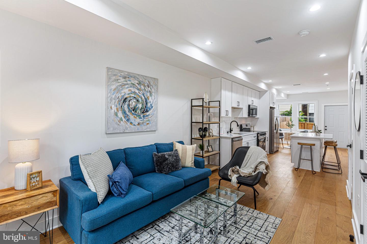 1107 QUEEN ST NE #2, WASHINGTON, District Of Columbia 20002, 2 Bedrooms Bedrooms, ,2 BathroomsBathrooms,Residential,For sale,1107 QUEEN ST NE #2,DCDC2214378 MLS # DCDC2214378