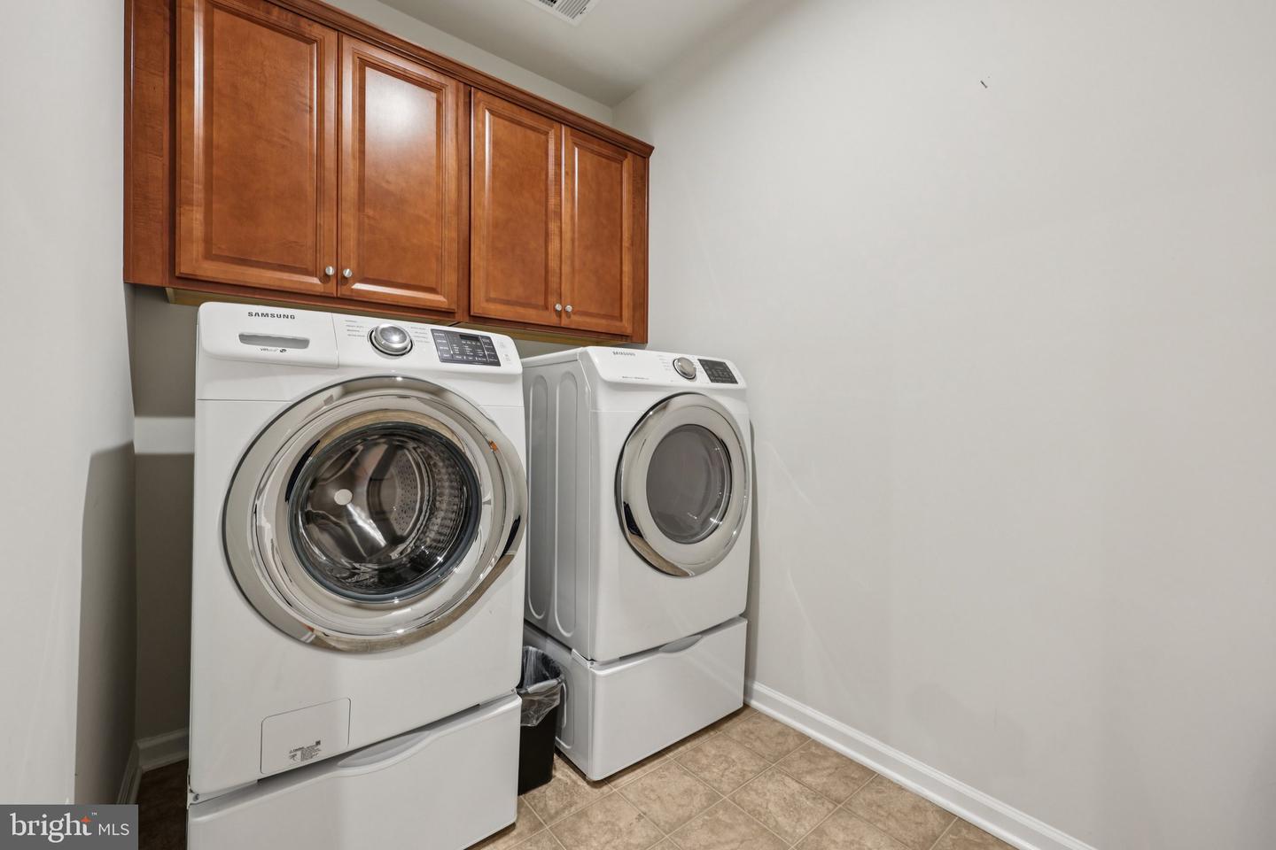 17080 BELLE ISLE DR, DUMFRIES, Virginia 22026, 5 Bedrooms Bedrooms, ,4 BathroomsBathrooms,Residential,For sale,17080 BELLE ISLE DR,VAPW2101124 MLS # VAPW2101124