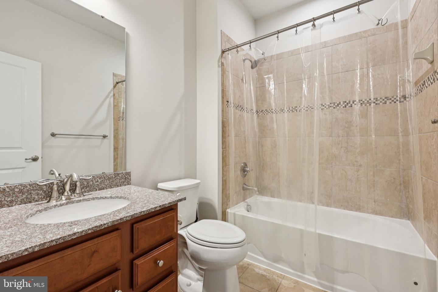 17080 BELLE ISLE DR, DUMFRIES, Virginia 22026, 5 Bedrooms Bedrooms, ,4 BathroomsBathrooms,Residential,For sale,17080 BELLE ISLE DR,VAPW2101124 MLS # VAPW2101124