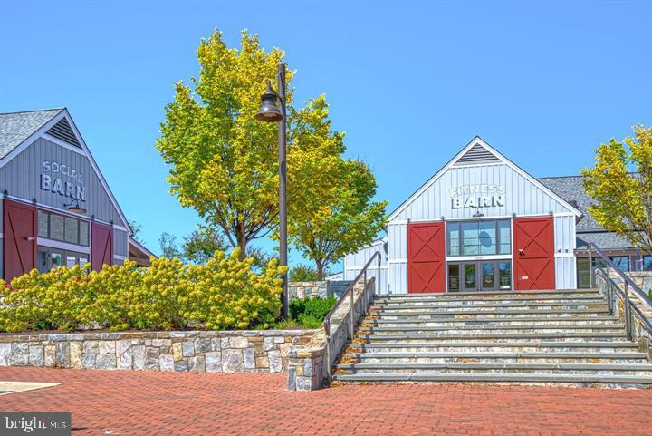 17080 BELLE ISLE DR, DUMFRIES, Virginia 22026, 5 Bedrooms Bedrooms, ,4 BathroomsBathrooms,Residential,For sale,17080 BELLE ISLE DR,VAPW2101124 MLS # VAPW2101124
