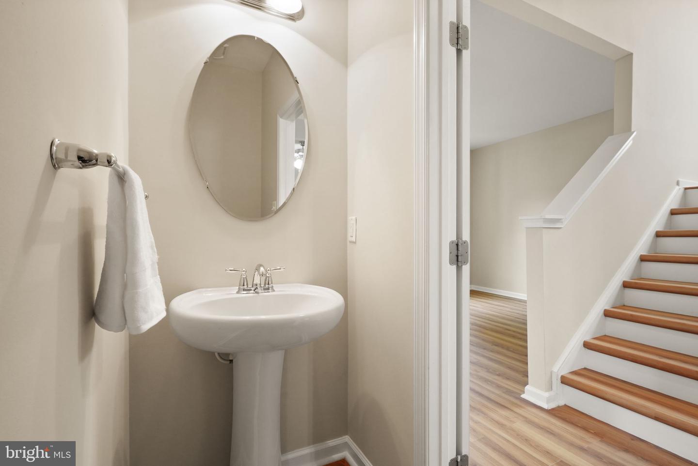 3952 LAKE ASHBY CT, WARRENTON, Virginia 20187, 4 Bedrooms Bedrooms, ,3 BathroomsBathrooms,Residential,For sale,3952 LAKE ASHBY CT,VAFQ2017882 MLS # VAFQ2017882