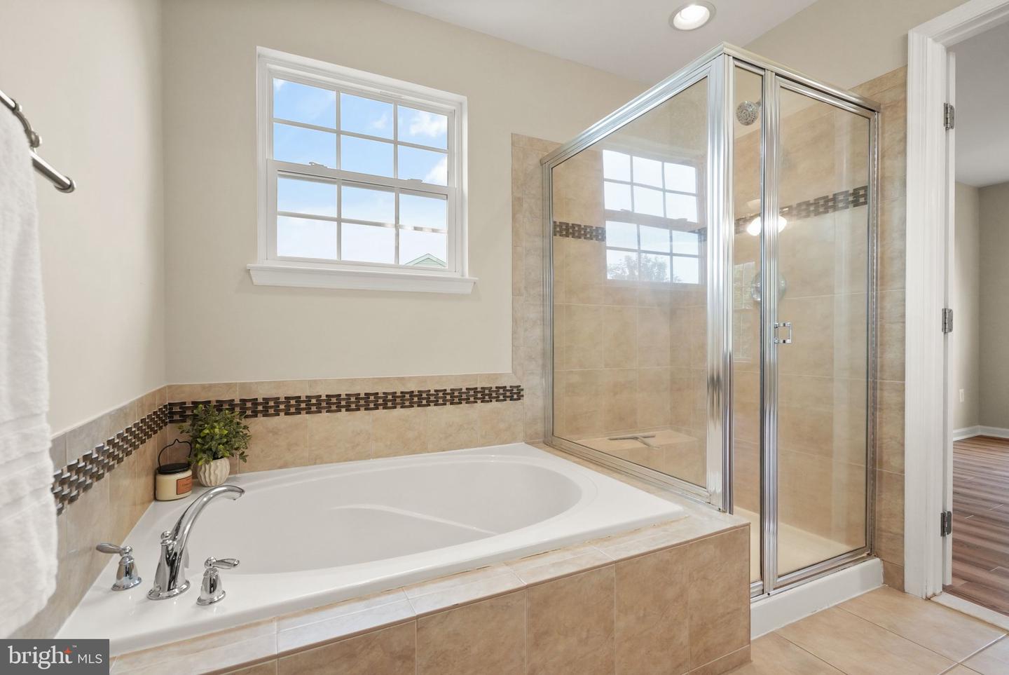 3952 LAKE ASHBY CT, WARRENTON, Virginia 20187, 4 Bedrooms Bedrooms, ,3 BathroomsBathrooms,Residential,For sale,3952 LAKE ASHBY CT,VAFQ2017882 MLS # VAFQ2017882