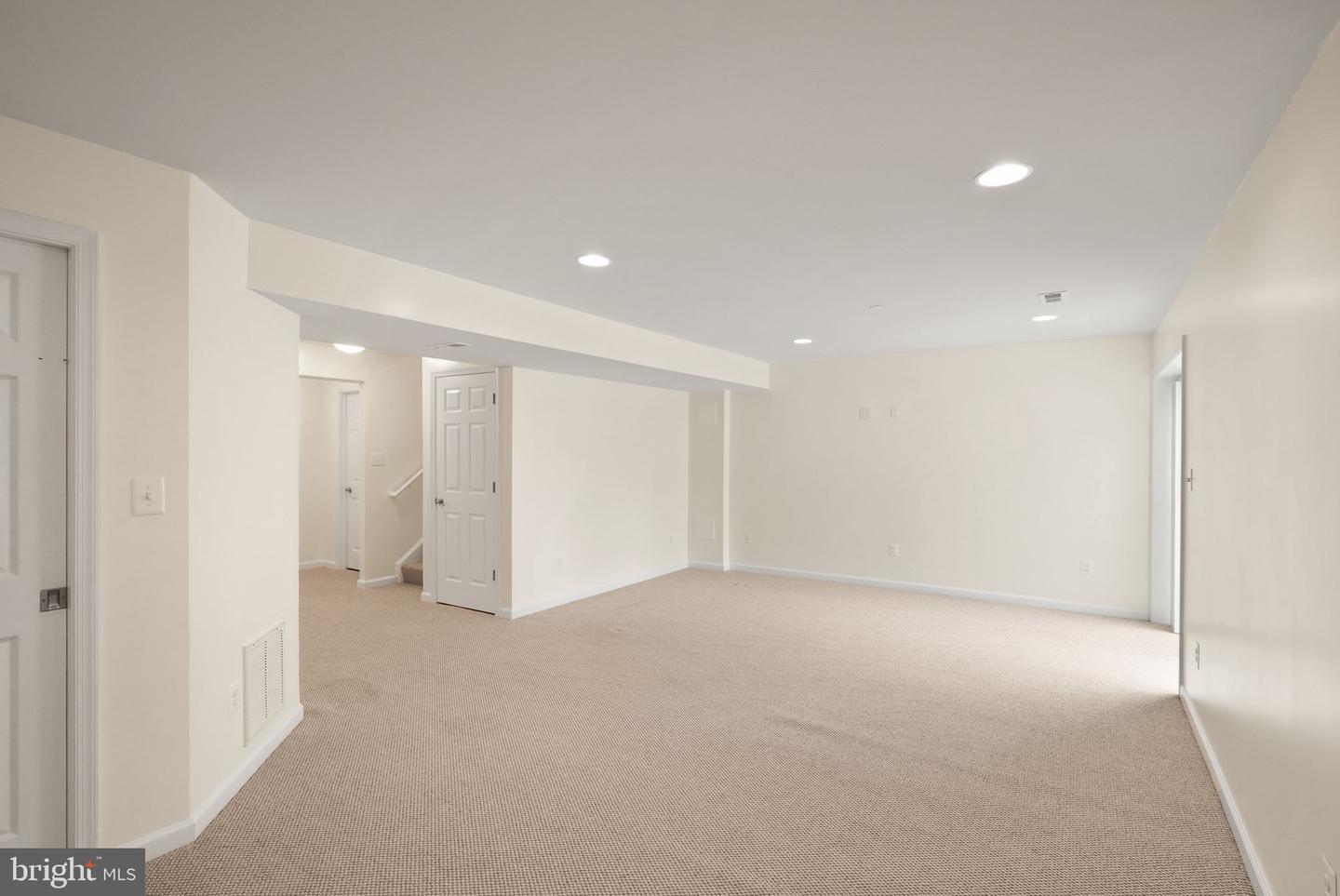 3952 LAKE ASHBY CT, WARRENTON, Virginia 20187, 4 Bedrooms Bedrooms, ,3 BathroomsBathrooms,Residential,For sale,3952 LAKE ASHBY CT,VAFQ2017882 MLS # VAFQ2017882