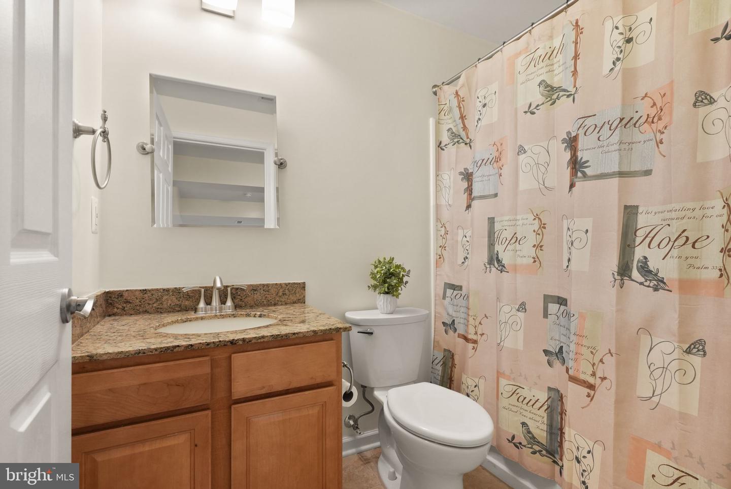 3952 LAKE ASHBY CT, WARRENTON, Virginia 20187, 4 Bedrooms Bedrooms, ,3 BathroomsBathrooms,Residential,For sale,3952 LAKE ASHBY CT,VAFQ2017882 MLS # VAFQ2017882