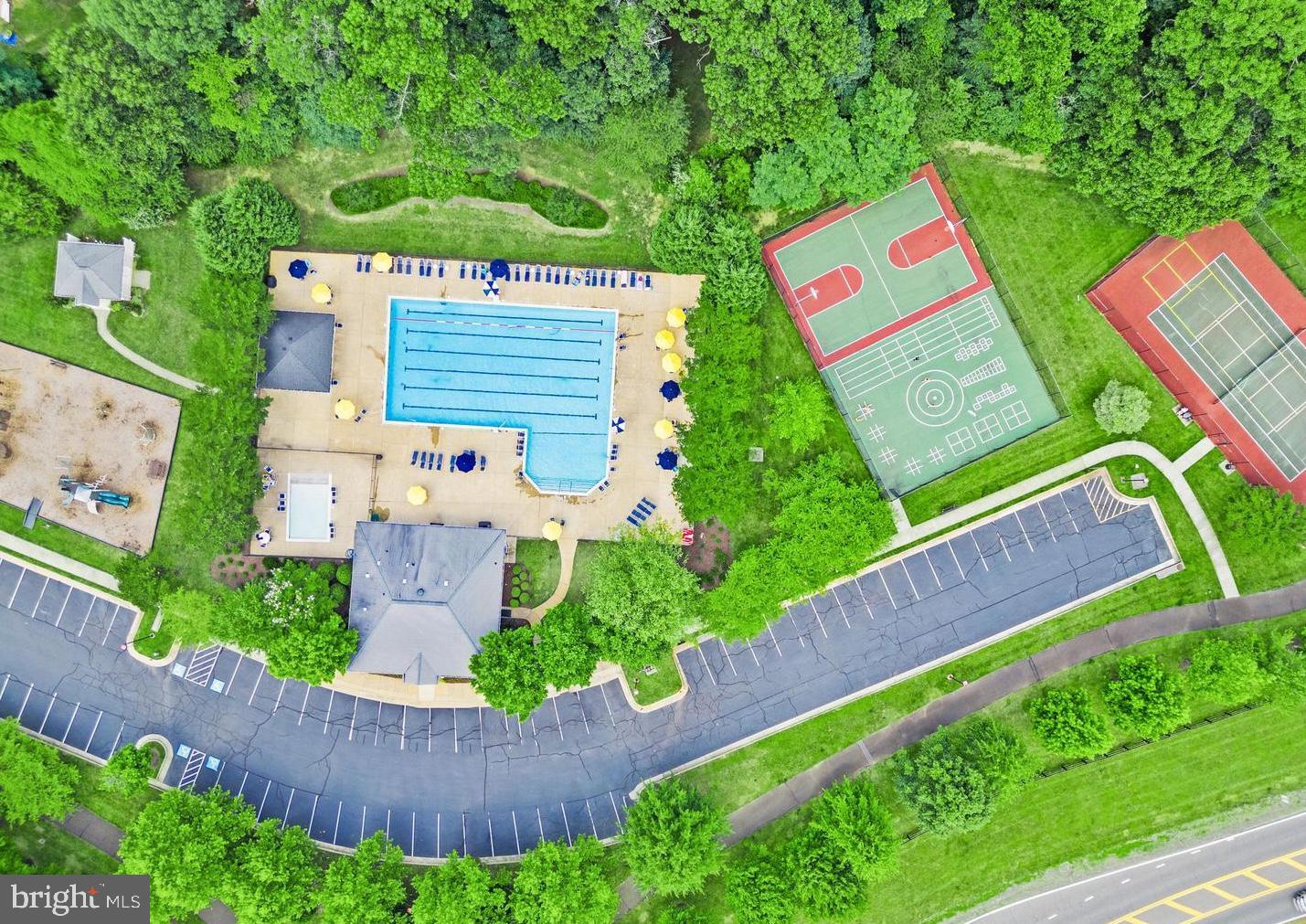 3952 LAKE ASHBY CT, WARRENTON, Virginia 20187, 4 Bedrooms Bedrooms, ,3 BathroomsBathrooms,Residential,For sale,3952 LAKE ASHBY CT,VAFQ2017882 MLS # VAFQ2017882