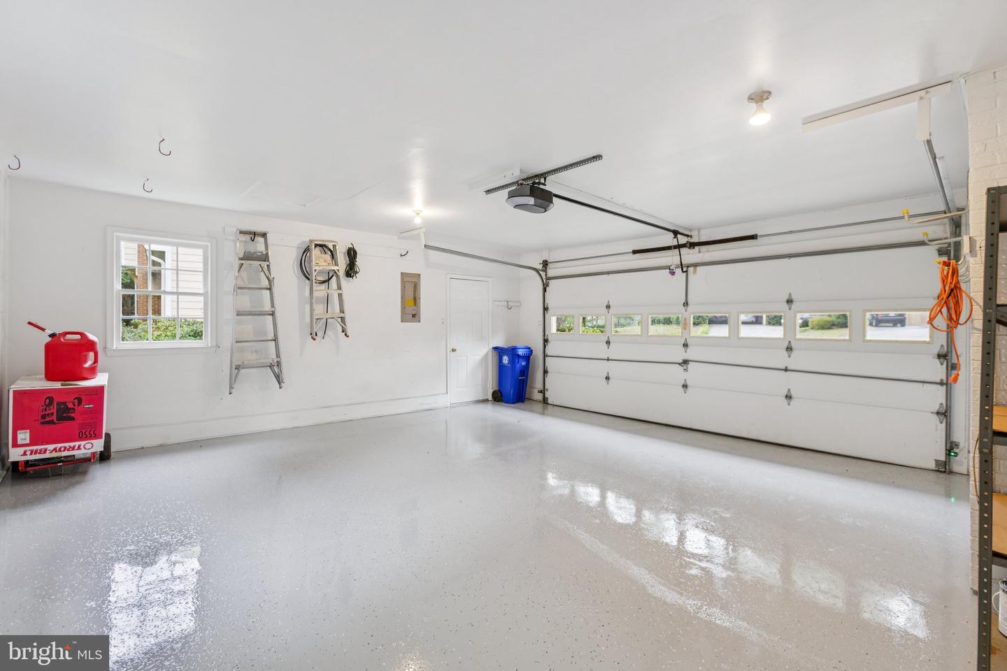4893 35TH RD N, ARLINGTON, Virginia 22207, 6 Bedrooms Bedrooms, 12 Rooms Rooms,2 BathroomsBathrooms,Residential,For sale,4893 35TH RD N,VAAR2062184 MLS # VAAR2062184