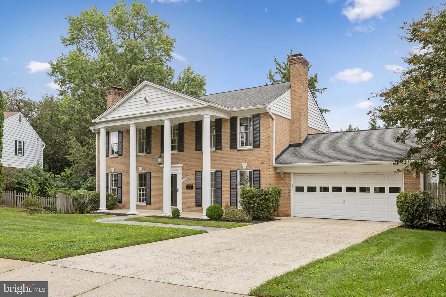 4893 35TH RD N, ARLINGTON, Virginia 22207, 6 Bedrooms Bedrooms, 12 Rooms Rooms,2 BathroomsBathrooms,Residential,For sale,4893 35TH RD N,VAAR2062184 MLS # VAAR2062184