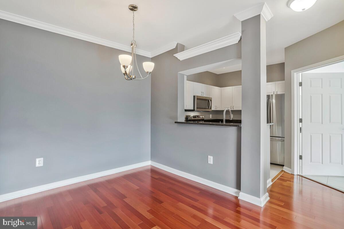 4551 STRUTFIELD LN #4113, ALEXANDRIA, Virginia 22311, 2 Bedrooms Bedrooms, ,2 BathroomsBathrooms,Residential,For sale,4551 STRUTFIELD LN #4113,VAAX2048594 MLS # VAAX2048594