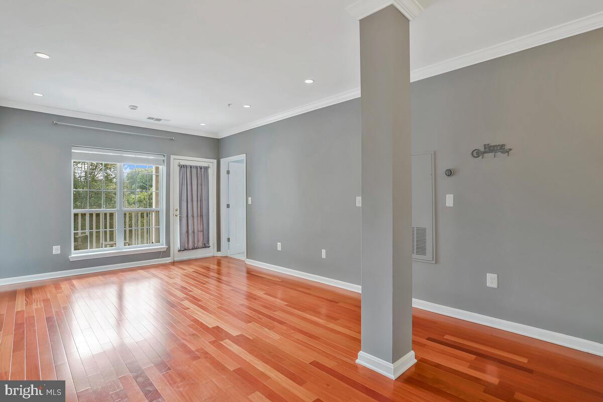 4551 STRUTFIELD LN #4113, ALEXANDRIA, Virginia 22311, 2 Bedrooms Bedrooms, ,2 BathroomsBathrooms,Residential,For sale,4551 STRUTFIELD LN #4113,VAAX2048594 MLS # VAAX2048594