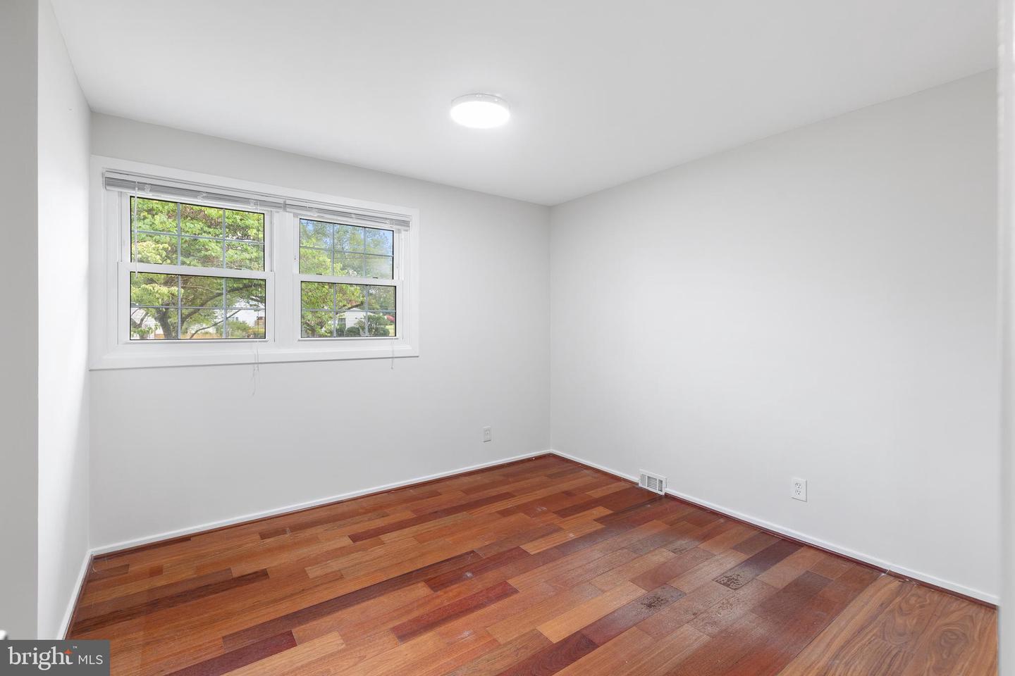 5814 LARPIN LN, ALEXANDRIA, Virginia 22310, 4 Bedrooms Bedrooms, ,3 BathroomsBathrooms,Residential,For sale,5814 LARPIN LN,VAFX2261628 MLS # VAFX2261628