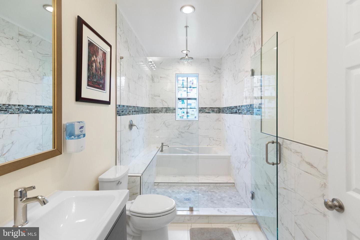 5814 LARPIN LN, ALEXANDRIA, Virginia 22310, 4 Bedrooms Bedrooms, ,3 BathroomsBathrooms,Residential,For sale,5814 LARPIN LN,VAFX2261628 MLS # VAFX2261628