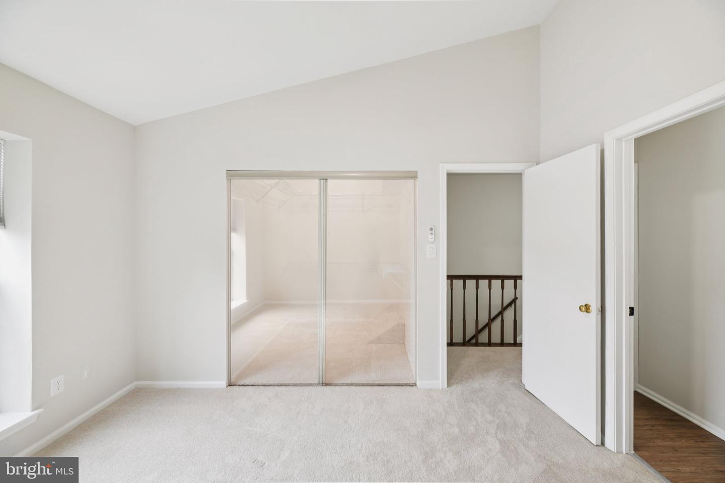 187 SAINT JOHNS SQ, STERLING, Virginia 20164, 3 Bedrooms Bedrooms, ,1 BathroomBathrooms,Residential,For sale,187 SAINT JOHNS SQ,VALO2104768 MLS # VALO2104768