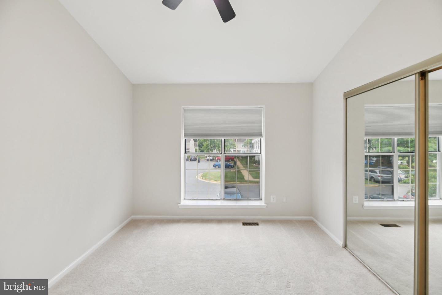 187 SAINT JOHNS SQ, STERLING, Virginia 20164, 3 Bedrooms Bedrooms, ,1 BathroomBathrooms,Residential,For sale,187 SAINT JOHNS SQ,VALO2104768 MLS # VALO2104768