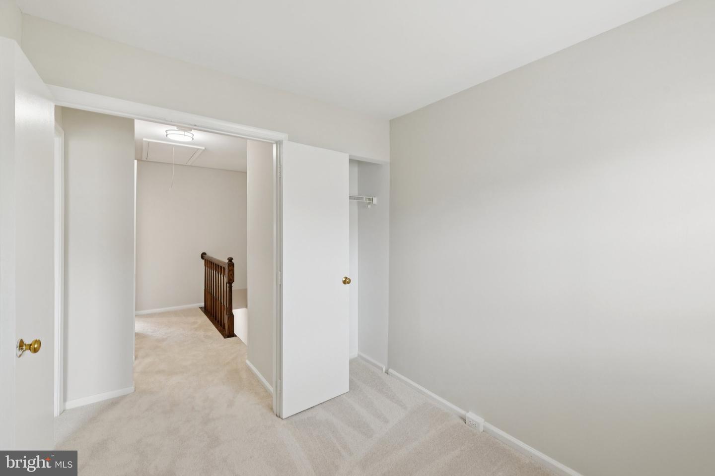 187 SAINT JOHNS SQ, STERLING, Virginia 20164, 3 Bedrooms Bedrooms, ,1 BathroomBathrooms,Residential,For sale,187 SAINT JOHNS SQ,VALO2104768 MLS # VALO2104768