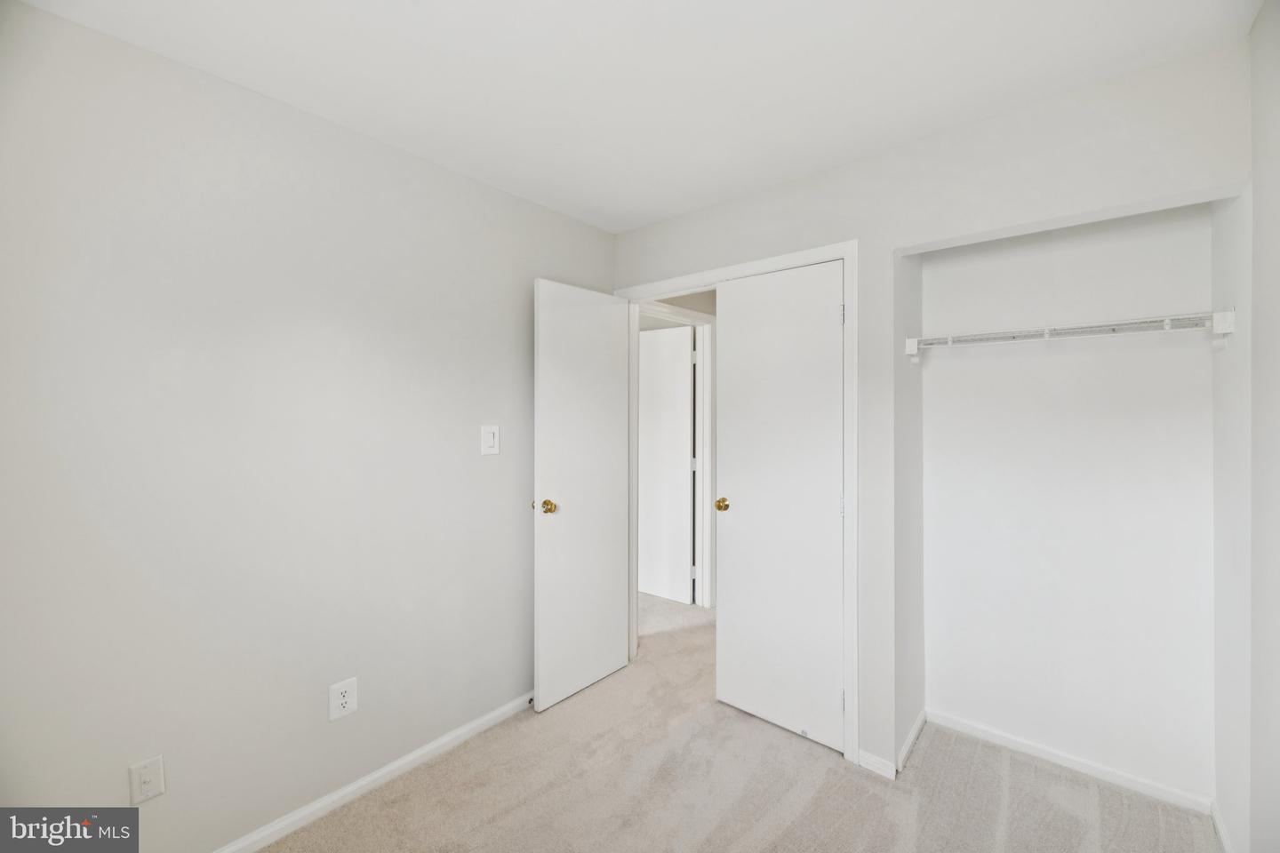 187 SAINT JOHNS SQ, STERLING, Virginia 20164, 3 Bedrooms Bedrooms, ,1 BathroomBathrooms,Residential,For sale,187 SAINT JOHNS SQ,VALO2104768 MLS # VALO2104768