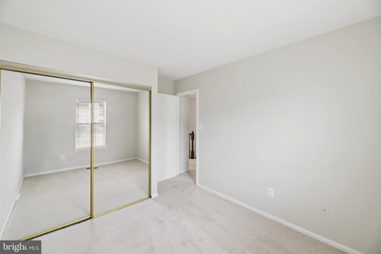 187 SAINT JOHNS SQ, STERLING, Virginia 20164, 3 Bedrooms Bedrooms, ,1 BathroomBathrooms,Residential,For sale,187 SAINT JOHNS SQ,VALO2104768 MLS # VALO2104768