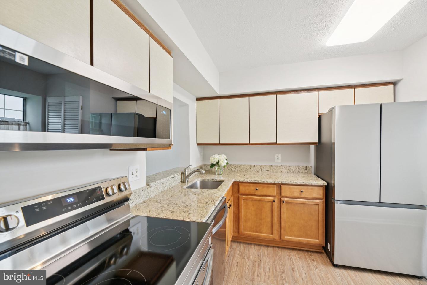 187 SAINT JOHNS SQ, STERLING, Virginia 20164, 3 Bedrooms Bedrooms, ,1 BathroomBathrooms,Residential,For sale,187 SAINT JOHNS SQ,VALO2104768 MLS # VALO2104768